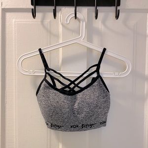 Betsey Johnson Gray Strappy Sports Bra Size M